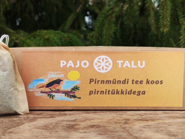 Pirnmündi tee koos pirnitükkidega